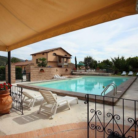 Residenza Le Querce Trilocale Villa Fossato di Vico Bagian luar foto